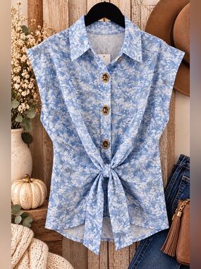 La’ Ros Blue White Rhinestone Bow Tie Front Blouse NWT M